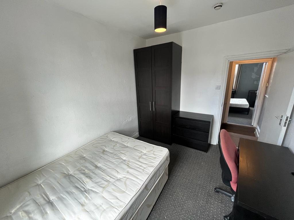 Photo of  Lucas Place,  Leeds, LS6